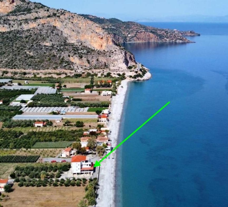Thassa Beach Apartment No6 Leonídion Exterior foto